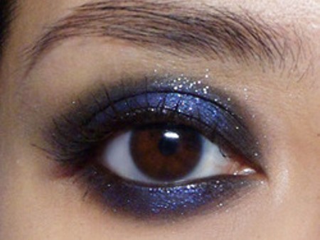 MAC-CORNFLOWER-eyeshadow